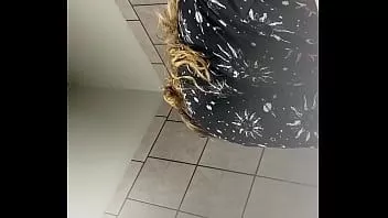 播放 她的清晰视频，我猜她的名字是特蕾莎