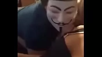 Oynat Şanslı oğlan kahrolası iki kızlar üzerinde ameporn