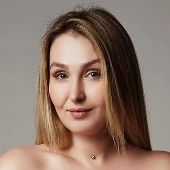 Bintang porno Alina Rai
